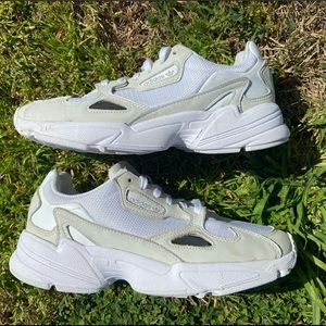 Addidas 2018 Wmns Falcon “triple white”